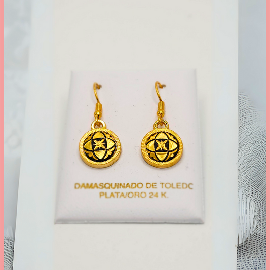 Aretes Damasquinados de Toledo: Elegancia y Arte en Plata y Oro de 24k - 4 Esquinas